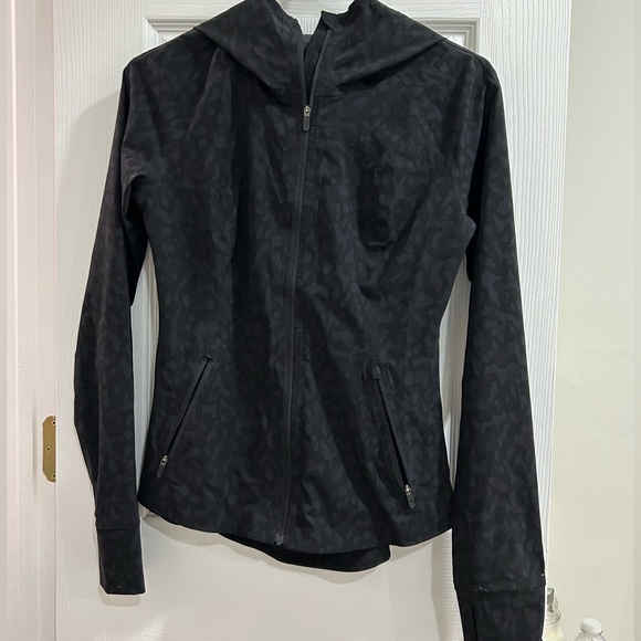 Lululemon Cross Chill Performance Jacket - Picture 1 of 5